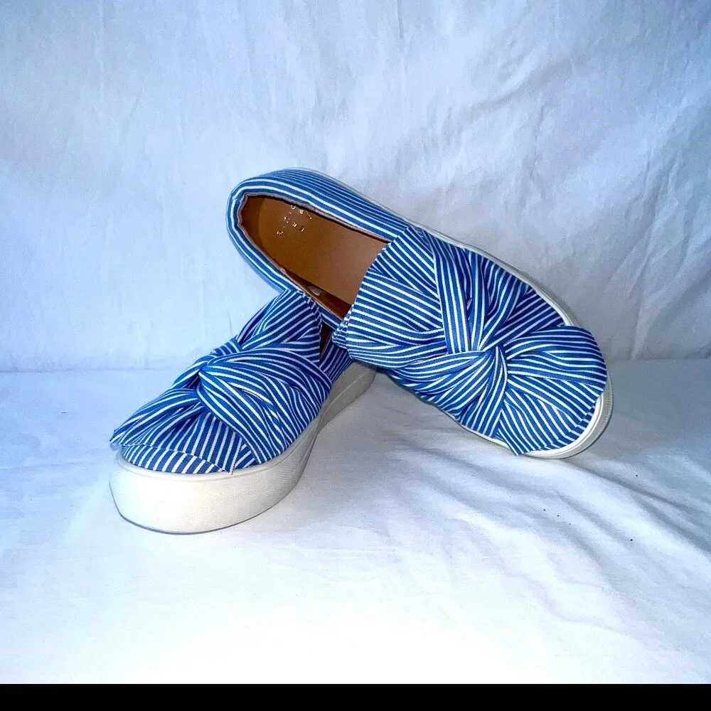 A New Day Blue & White Striped Canvas Slip Ons, Size 8 Like New! - Picture 1 of 12